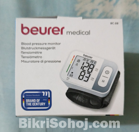 Digital blood pressure machine